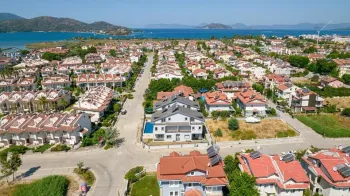 Ground floor two bedroom Calis flat for sale